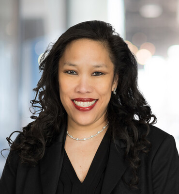 Laura Hom Headshot